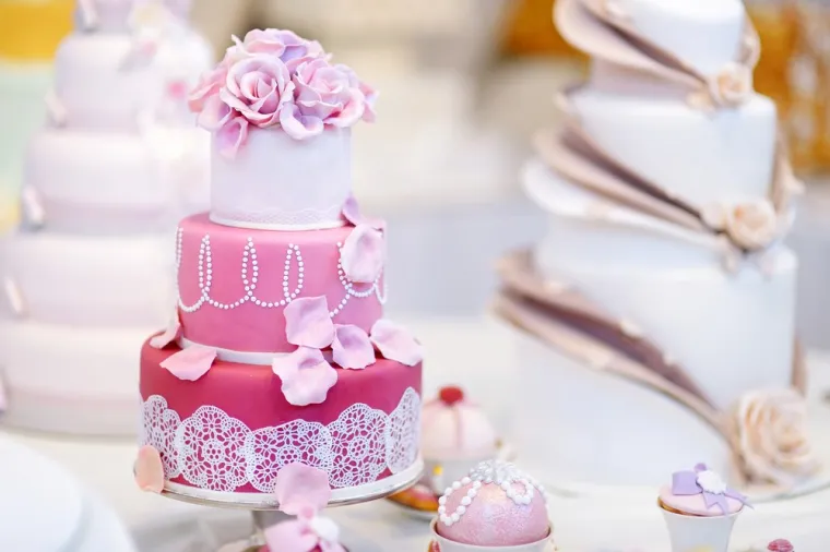 Comment faire un gâteau à étage avec génoise, Dreux, Nana'gato